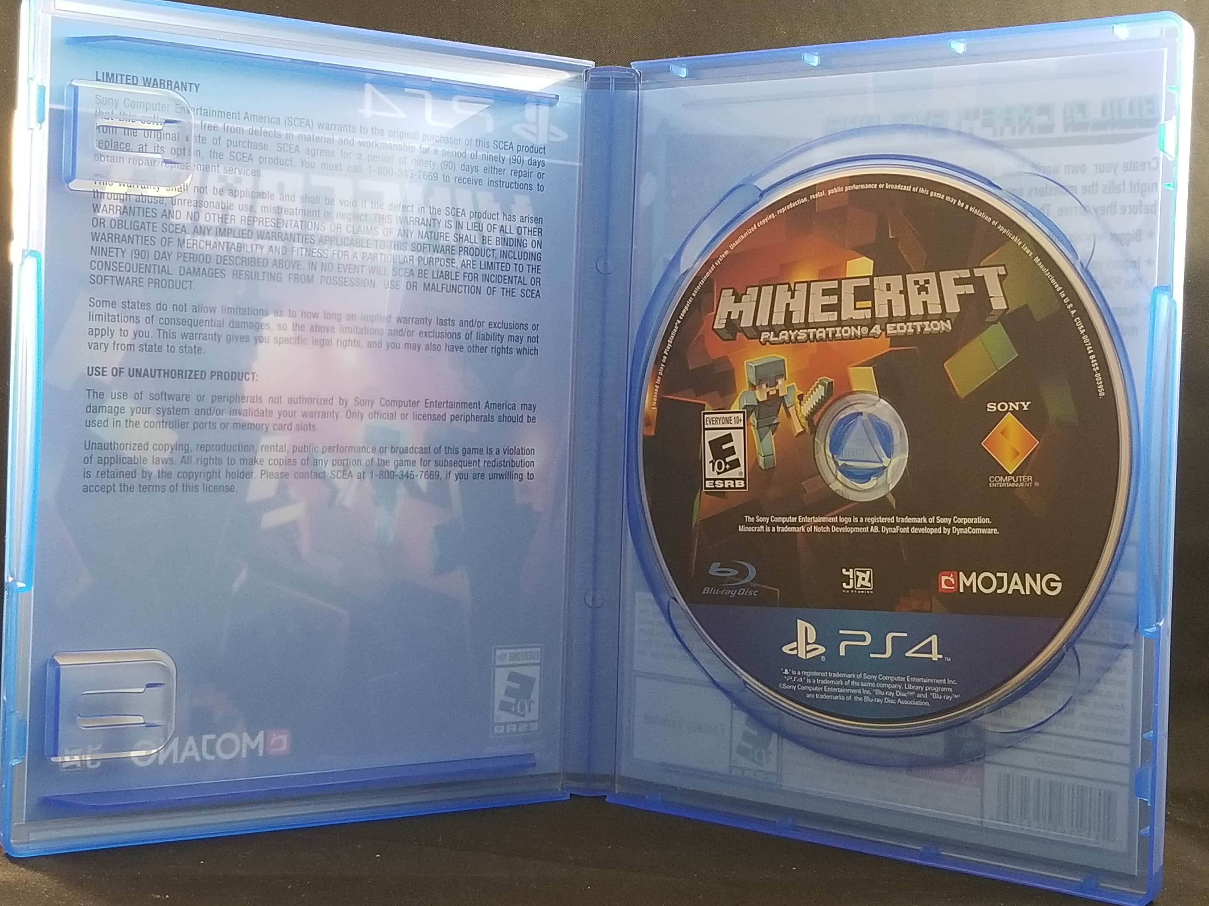 Minecraft  Playstation 4 - Geek-Is-Us
